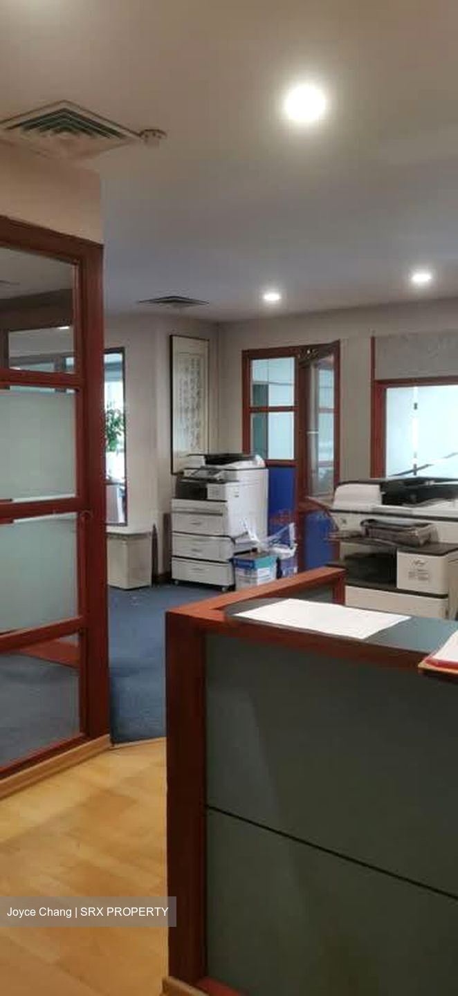High Street Centre (D6), Office #604229701
